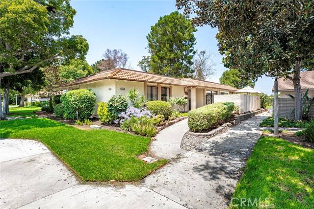 3093 Via Serena N #B, Laguna Woods, CA 92637