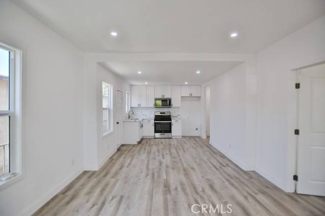 Los Angeles, CA 90042,301 S Avenue 55