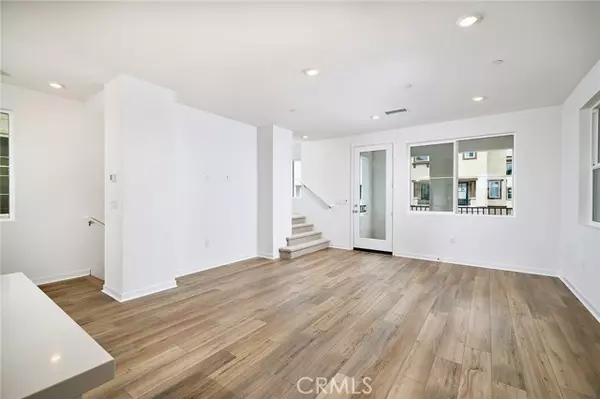 Eastvale, CA 92880,6055 Fairfax Drive