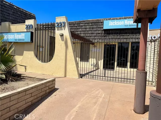 Anaheim, CA 92806,227 S State College Blvd