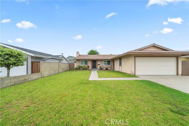19111 Lindsay Lane, Huntington Beach, CA 92646