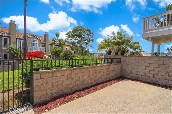 Aliso Viejo, CA 92656,125 Gauguin Circle