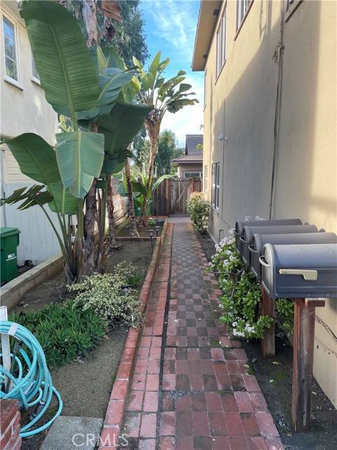 336 Bluebird Canyon Drive, Laguna Beach, CA 92651