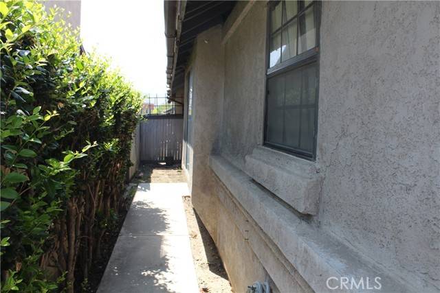 Fontana, CA 92337,14549 Southwood Drive