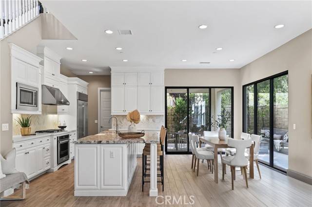 Lake Forest (el Toro), CA 92630,33 Castellana