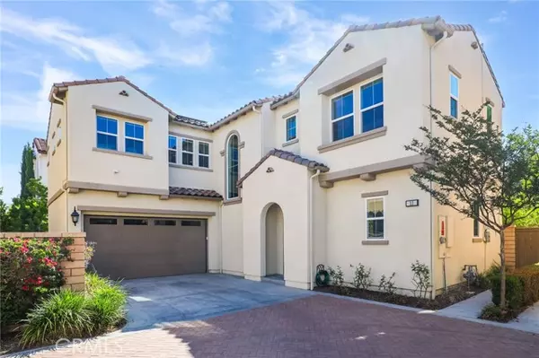 33 Castellana, Lake Forest (el Toro), CA 92630