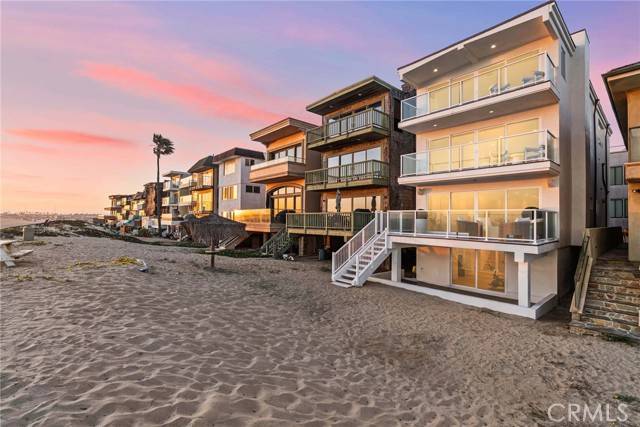 Surfside (seal Beach), CA 90743,105 Surfside Avenue