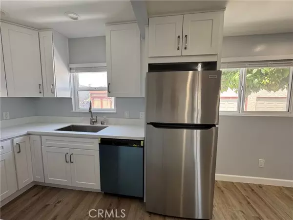 Inglewood, CA 90301,219 S Eucalyptus Avenue