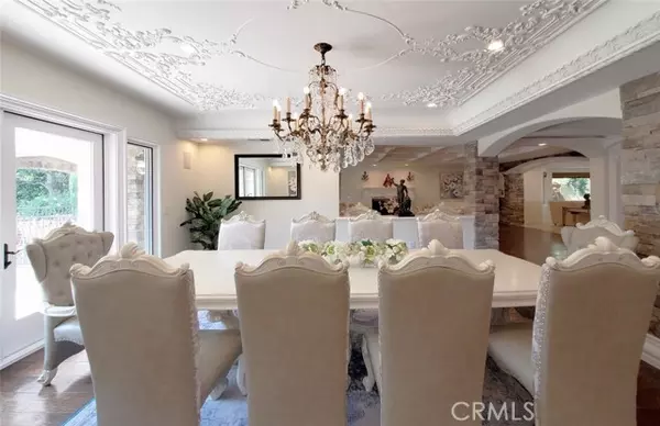 Studio City (los Angeles), CA 91604,11947 Iredell Street