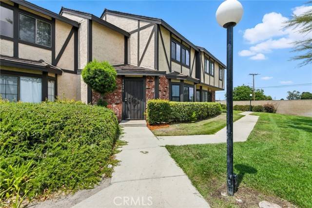 14846 Brownstone Lane, Westminster, CA 92683