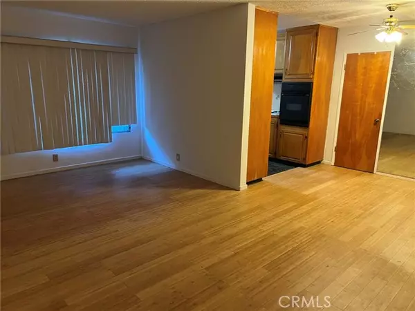 Long Beach, CA 90802,640 Elm Avenue #3