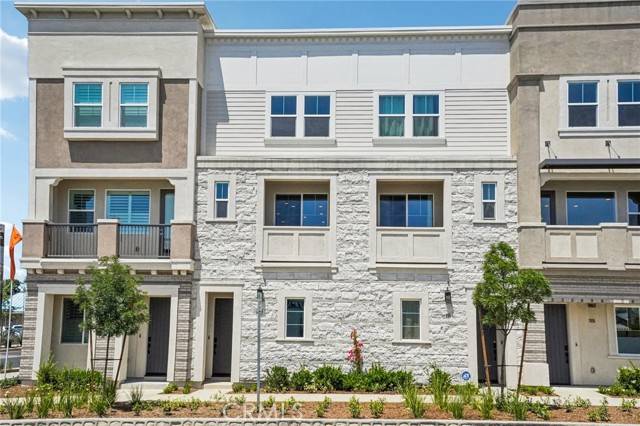 107 N First Avenue, Upland, CA 91786
