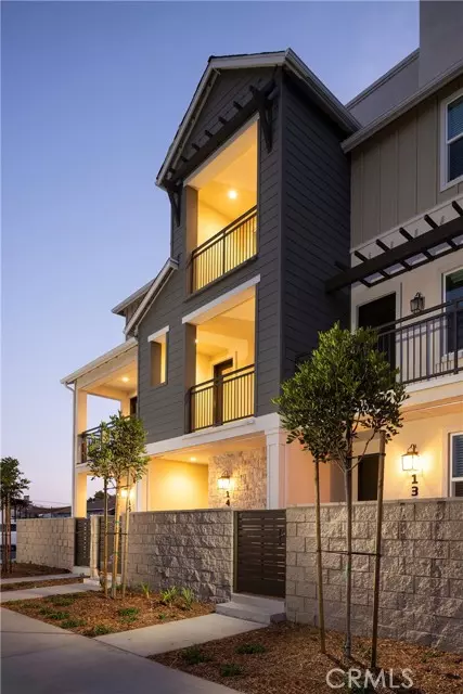 Compton, CA 90220,136 S Tulip Avenue