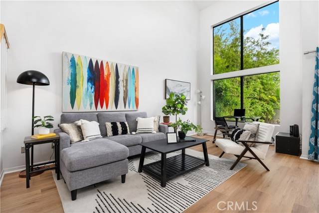 Costa Mesa, CA 92626,915 Lombard Court