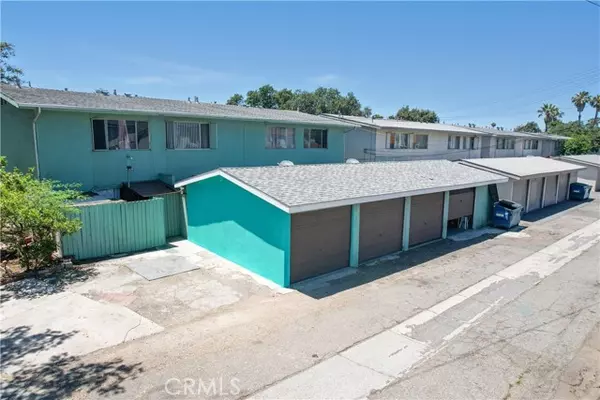 Santa Ana, CA 92707,2729 S Rosewood Avenue