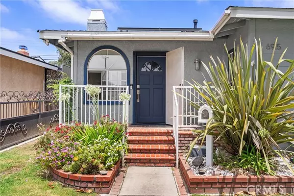 Long Beach, CA 90815,6915 E Fairbrook Street