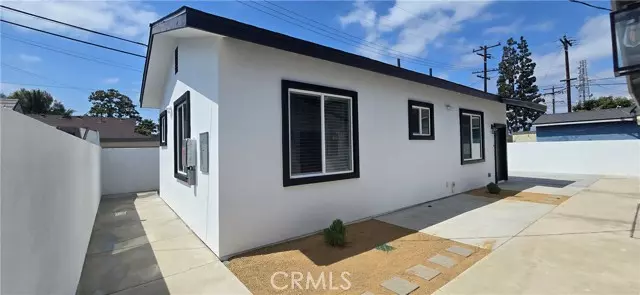 Santa Ana, CA 92704,2726 W Pendleton Avenue #2