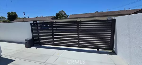 Santa Ana, CA 92704,2726 W Pendleton Avenue #2