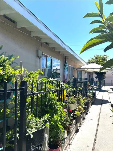 Santa Ana, CA 92707,1813 Evergreen Street
