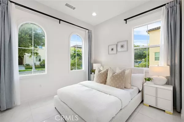 Lake Forest (el Toro), CA 92630,37 Castellana