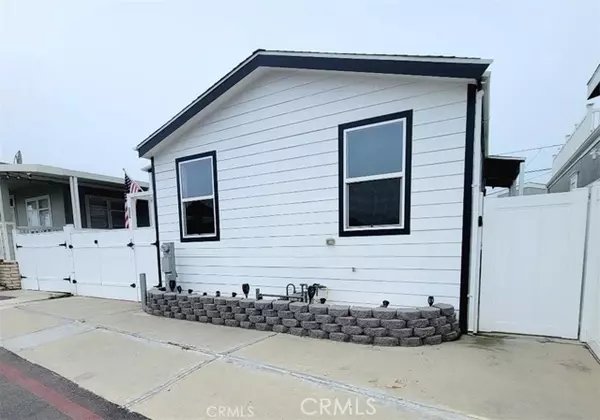 Huntington Beach, CA 92646,21752 Pacific Coast Hwy. #20A