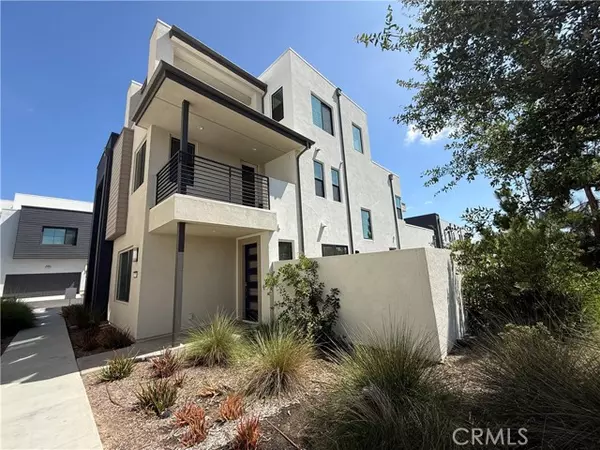 257 Novel, Irvine, CA 92618