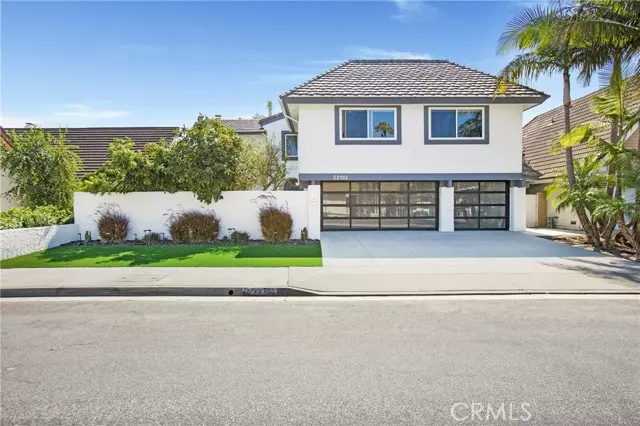 Huntington Beach, CA 92646,22102 Wood Island Lane