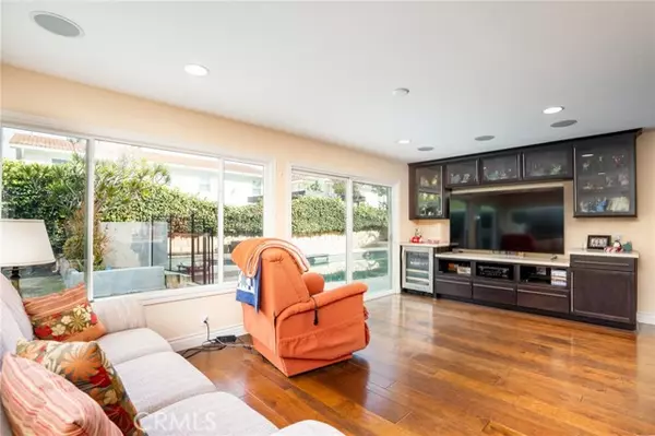 Huntington Beach, CA 92646,20392 Redwood Lane