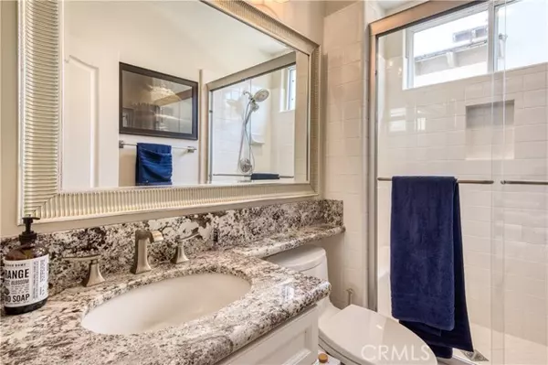 Laguna Hills, CA 92679,35 Fontaire