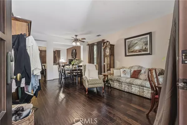 Irvine, CA 92602,23 Red Coat Place