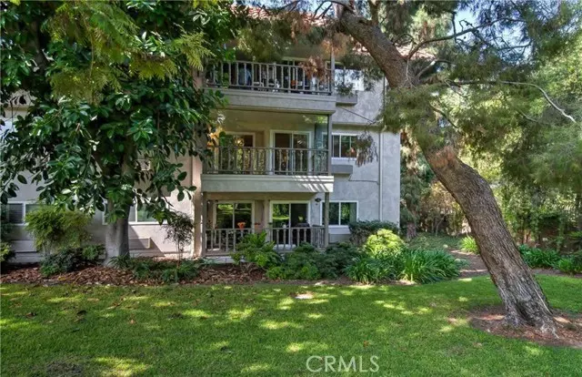 Laguna Woods, CA 92637,2405 Via Mariposa W #2E