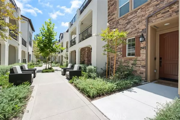 Mission Viejo, CA 92679,242 Niebla Ln