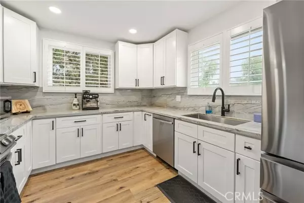 Woodland Hills (los Angeles), CA 91364,4743 Topanga Canyon Boulevard