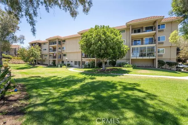 Laguna Woods, CA 92637,5372 Punta Alta #1C