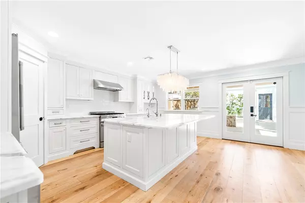 Huntington Beach, CA 92648,308 7th Street