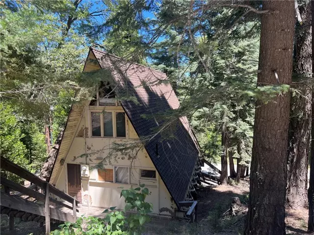 Twin Peaks, CA 92391,841 Glen View Lane