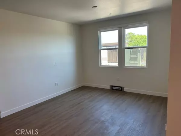 Oceanside, CA 92057,4933 N River Road