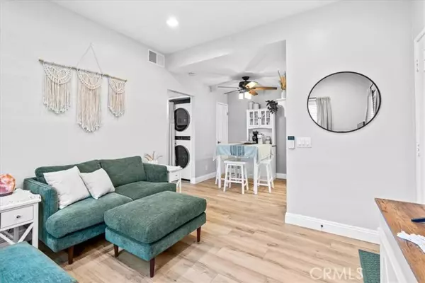 Rancho Santa Margarita, CA 92688,28 Via Terrano