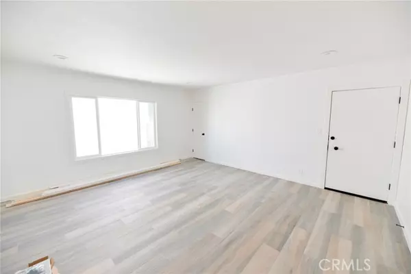 San Clemente, CA 92672,262 Avenida Victoria #4
