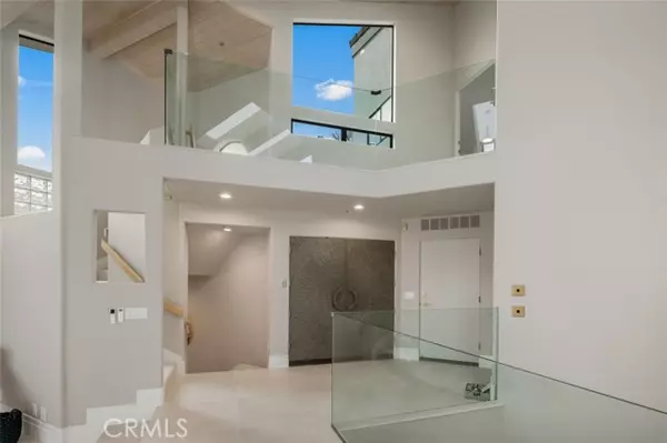 Dana Point, CA 92629,25102 Alicia Drive