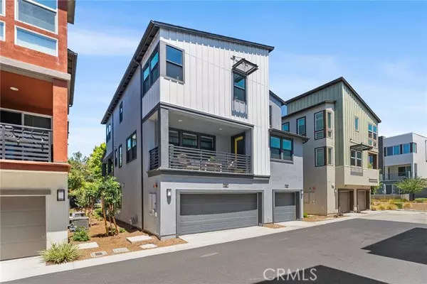 Irvine, CA 92618,110 Fable