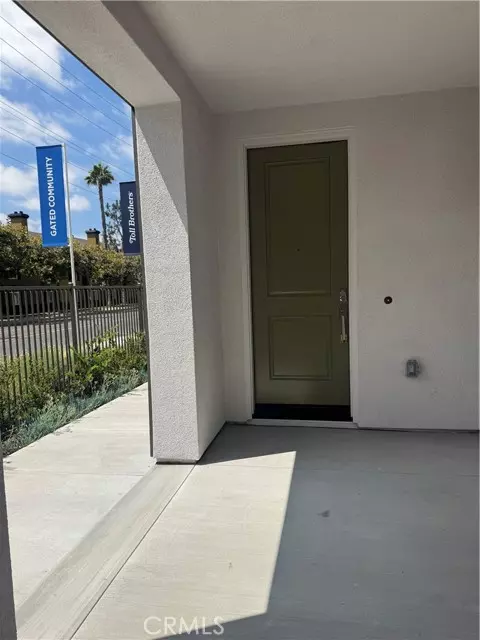 707 S Lyon Street, Santa Ana, CA 92705