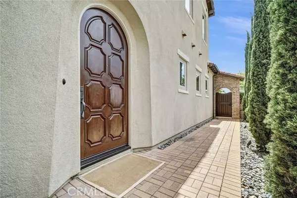 Irvine, CA 92602,135 Bridle Path