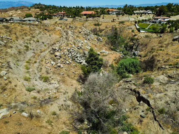 Riverside, CA 92506,6743 Canyon Hill Drive