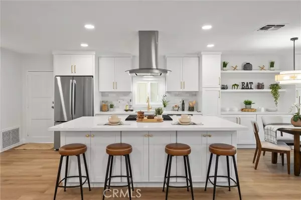 Yorba Linda, CA 92886,16942 Lake Ridge Way