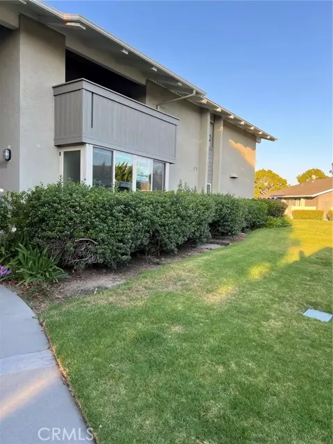 8777 Tulare Drive #411A, Huntington Beach, CA 92646