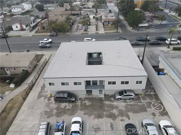 Bellflower, CA 90706,17420 Downey Avenue