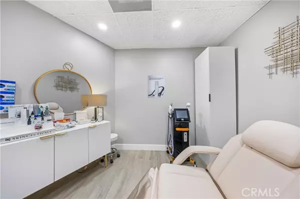 Irvine, CA 92620,4200 Trabuco Rd