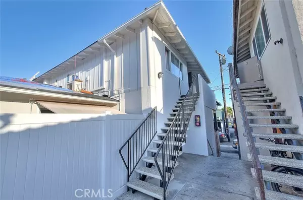 Costa Mesa, CA 92627,735 James Street