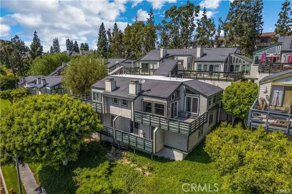 Placentia, CA 92870,2017 Orchard Drive